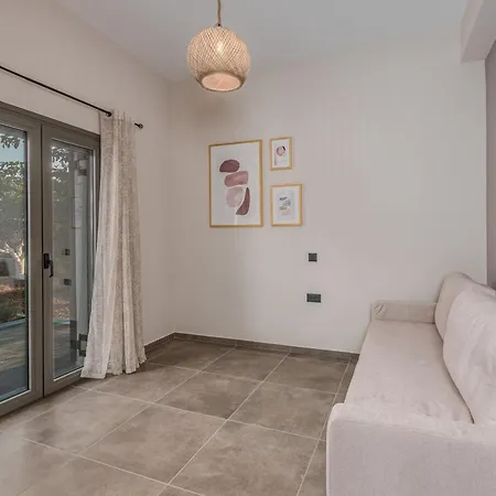 The Mulberry Tree Sami (Kefalonia)