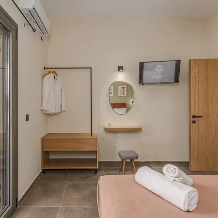 The Mulberry Tree Villa Számi